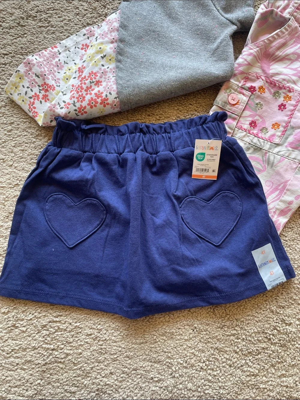 GAP Girls Pink Floral Cargo Pants, NWT Navy Skort & Gray Top Set 4T Lot Kids